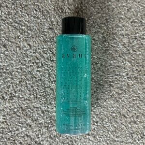 Avant Bi-Phase Hyaluronic Acid Rejuvenating Micellar Water